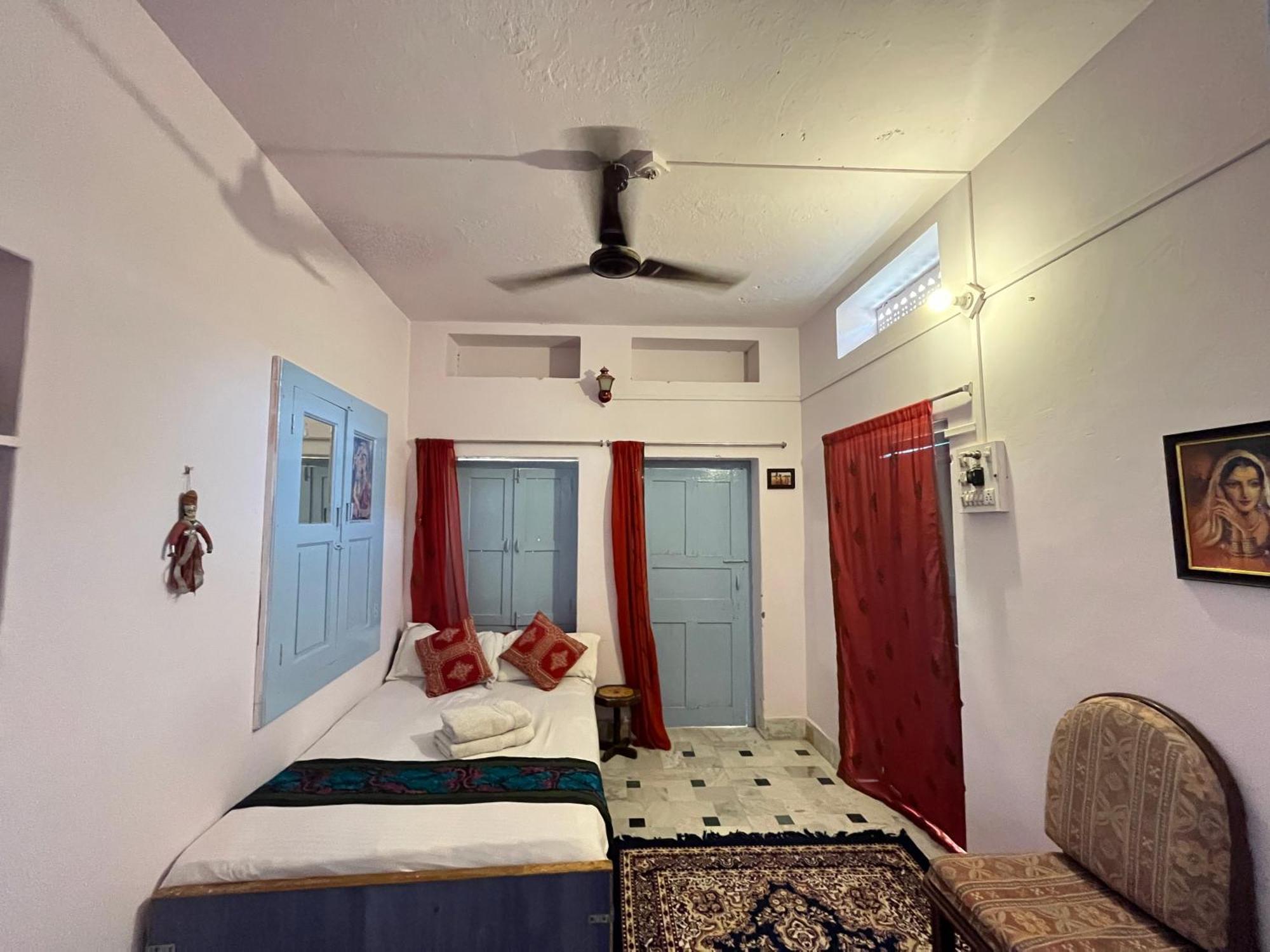 Hostel Marigold Home Stay 자이살메르 객실 사진