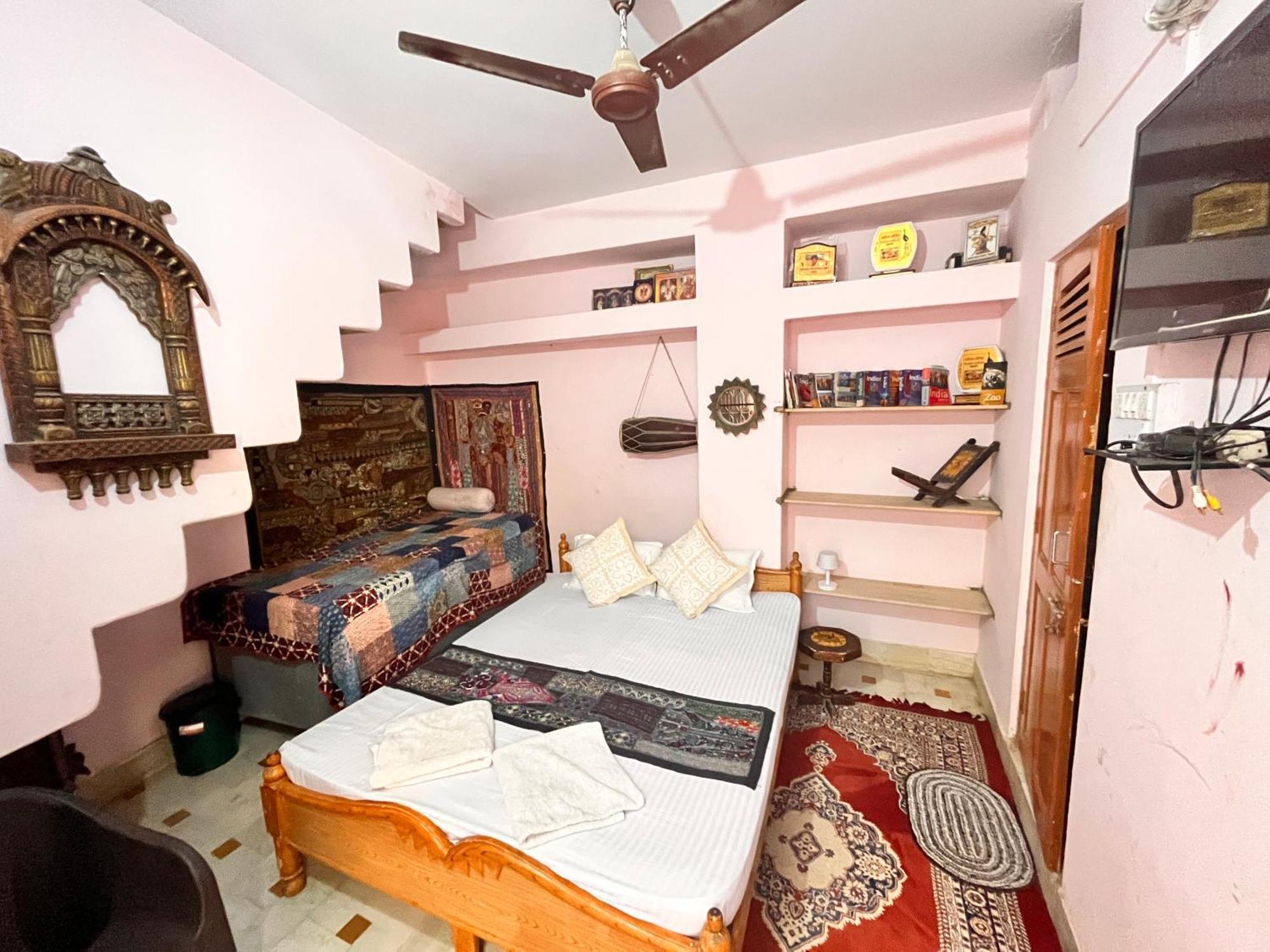 Hostel Marigold Home Stay 자이살메르 외부 사진